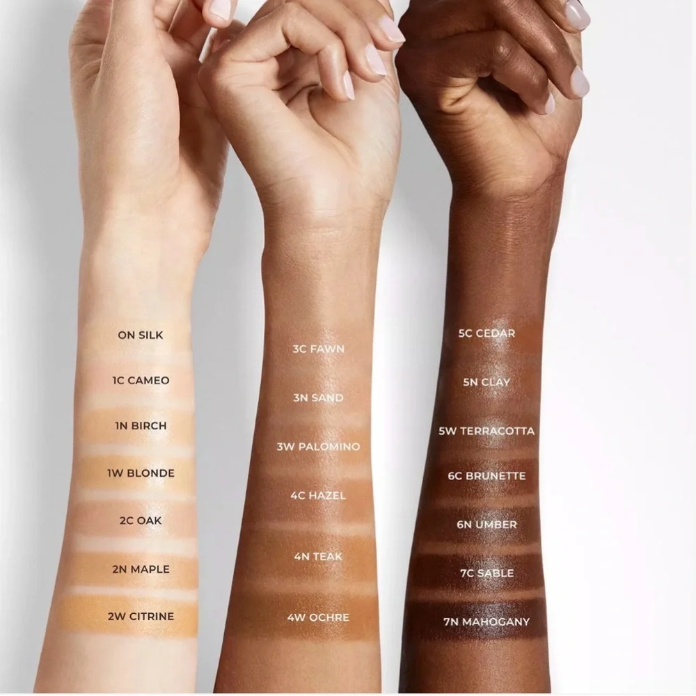 Laura Mercier Everyday Wear Natural Dewy Tinted Moisturizer Lightweight SPF 30